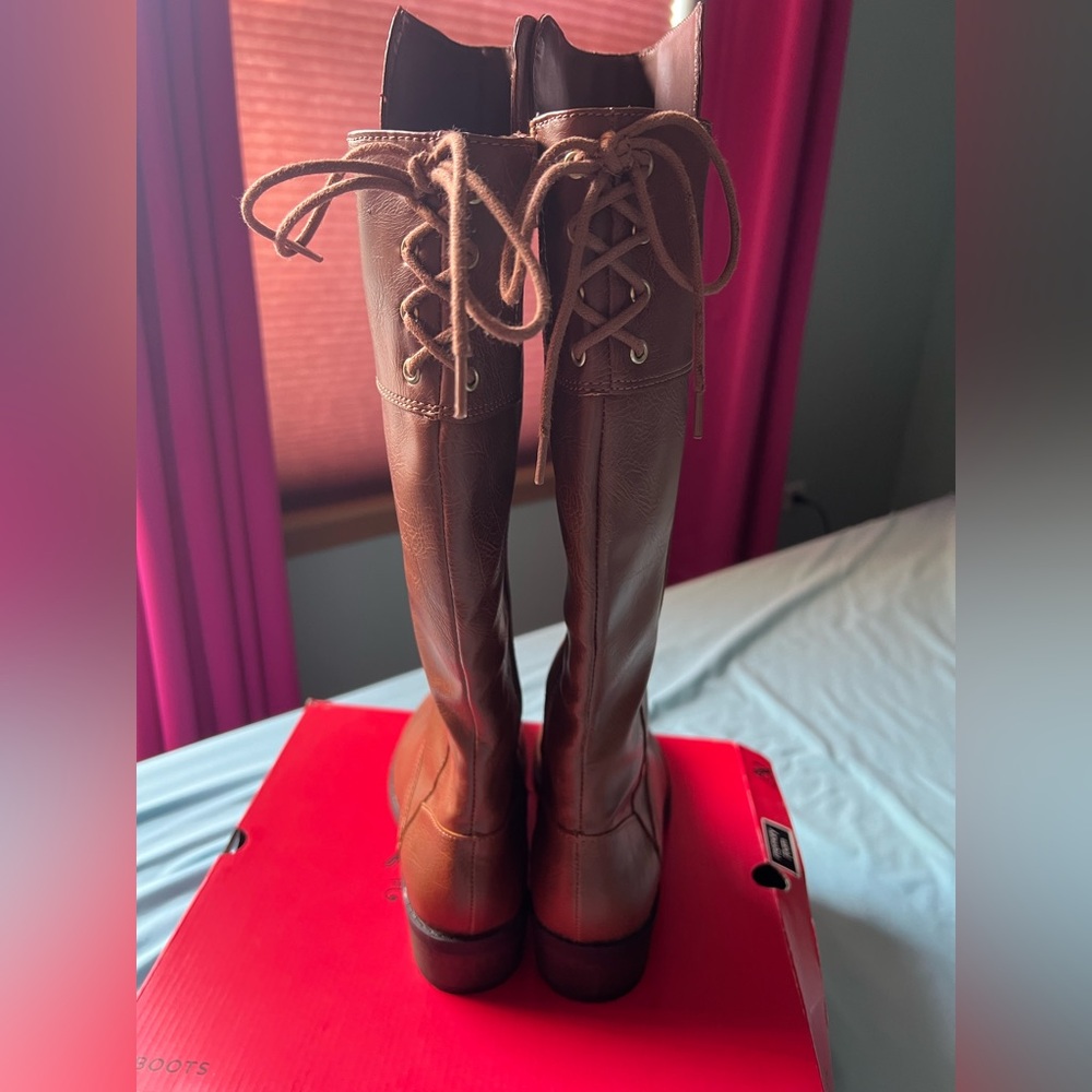 Women’s Brown Leather Knee High Boots - Picture 2 of 4